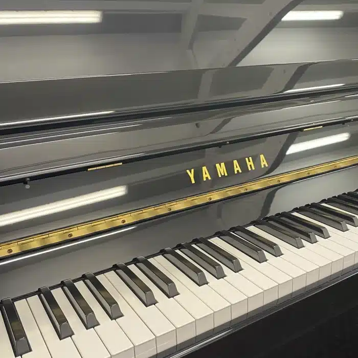 yamaha b1 piano droit en option : silent / transacoustic