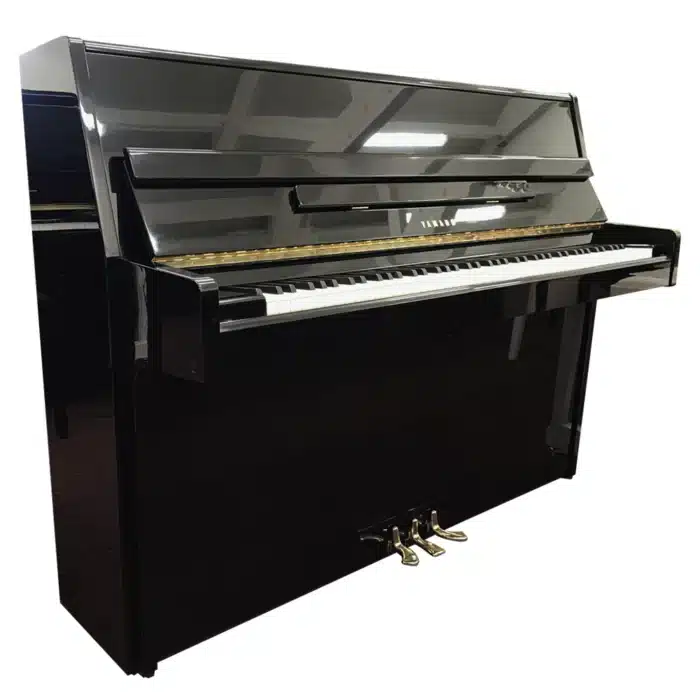 yamaha p2 piano droit d'occasion